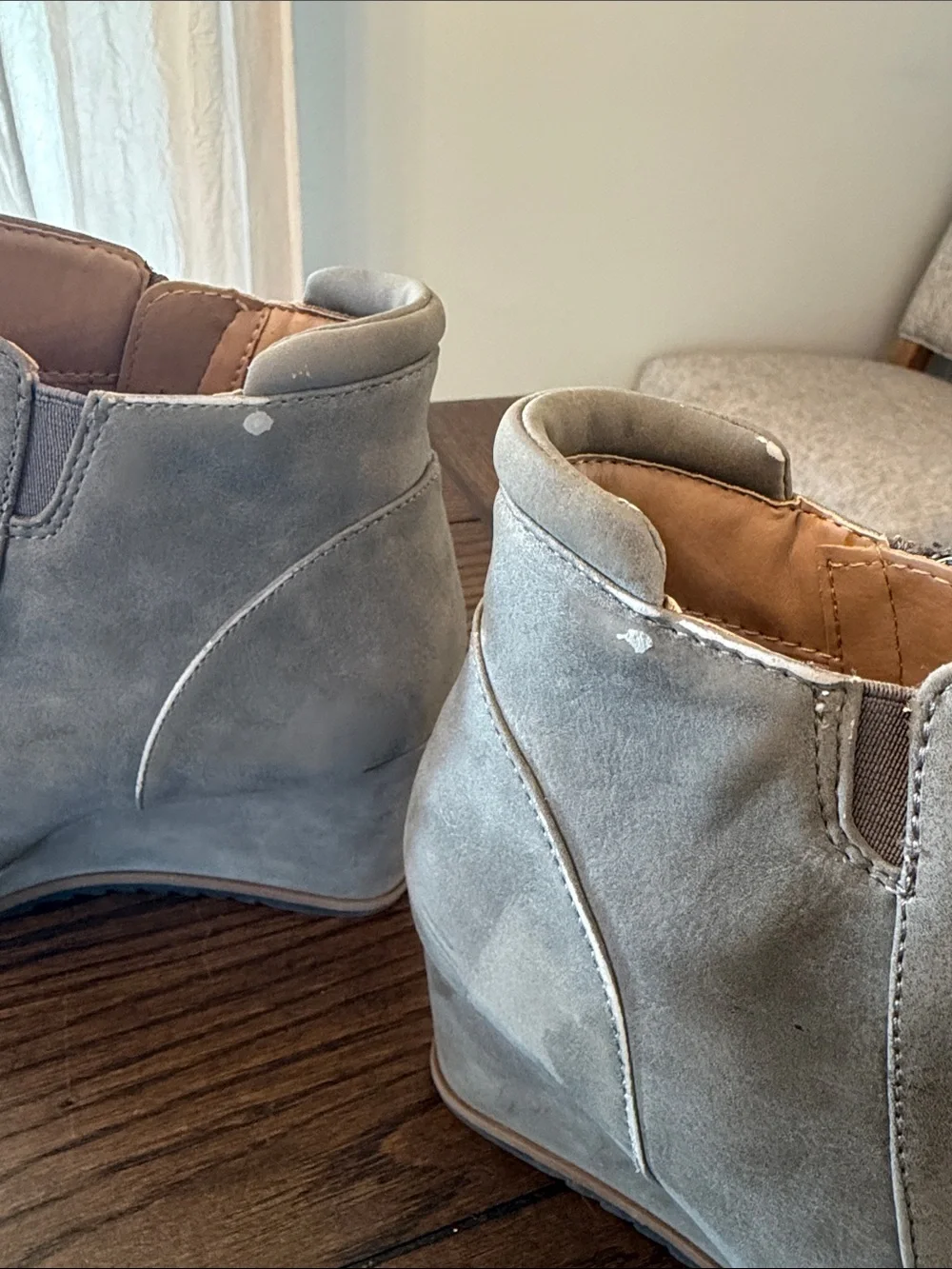SOUL Naturalizer Gray Suede Wedge Ankle Boots with Side Zip